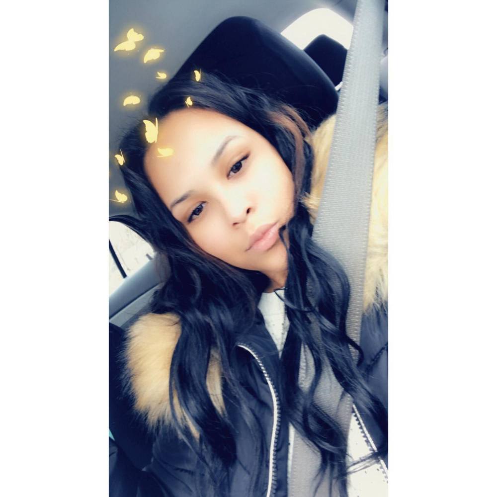 Meet your Posher, Destinee